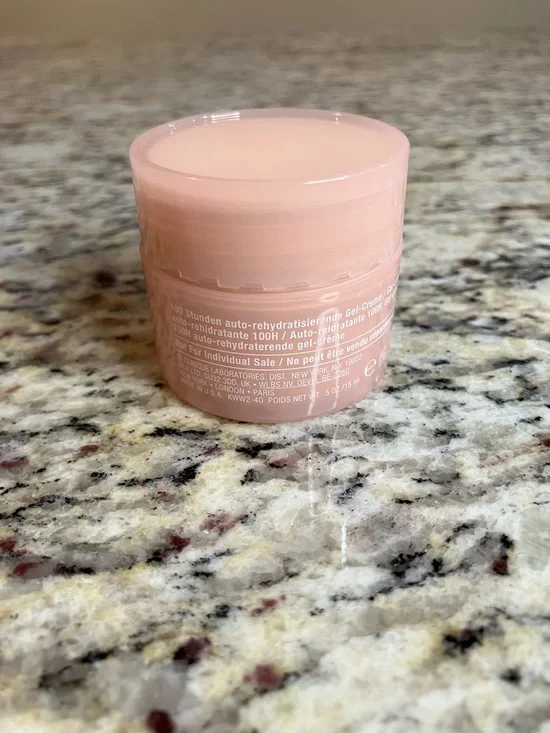 Clinique Skincare & Makeup Set New Moisture Surge SPF 50 Lipstick Bag Bundle - Picture 11 of 16